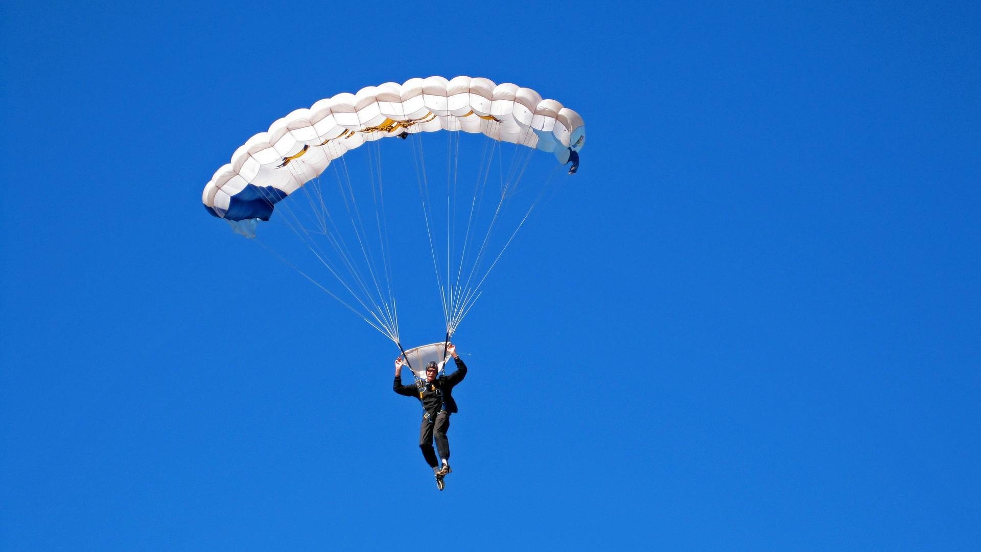 九游官网下载app下载-世界马拉松大满贯中国跑者表现出色，世界马拉松大满贯候选